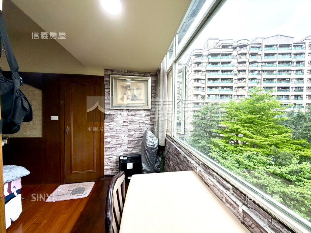 龍城綠境三房車位房屋室內格局與周邊環境