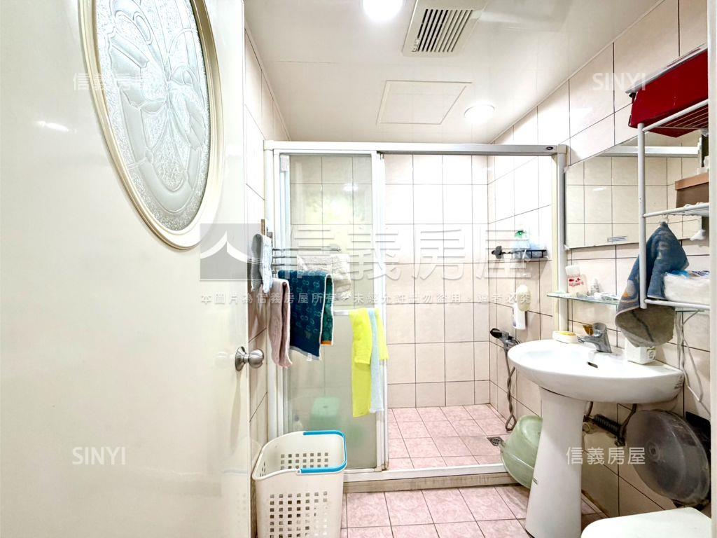 龍城綠境三房車位房屋室內格局與周邊環境