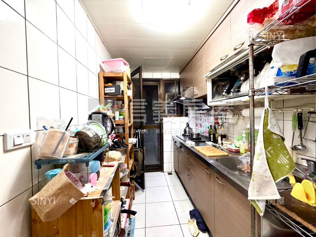 龍城綠境三房車位房屋室內格局與周邊環境