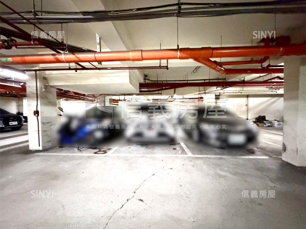 龍城綠境三房車位房屋室內格局與周邊環境