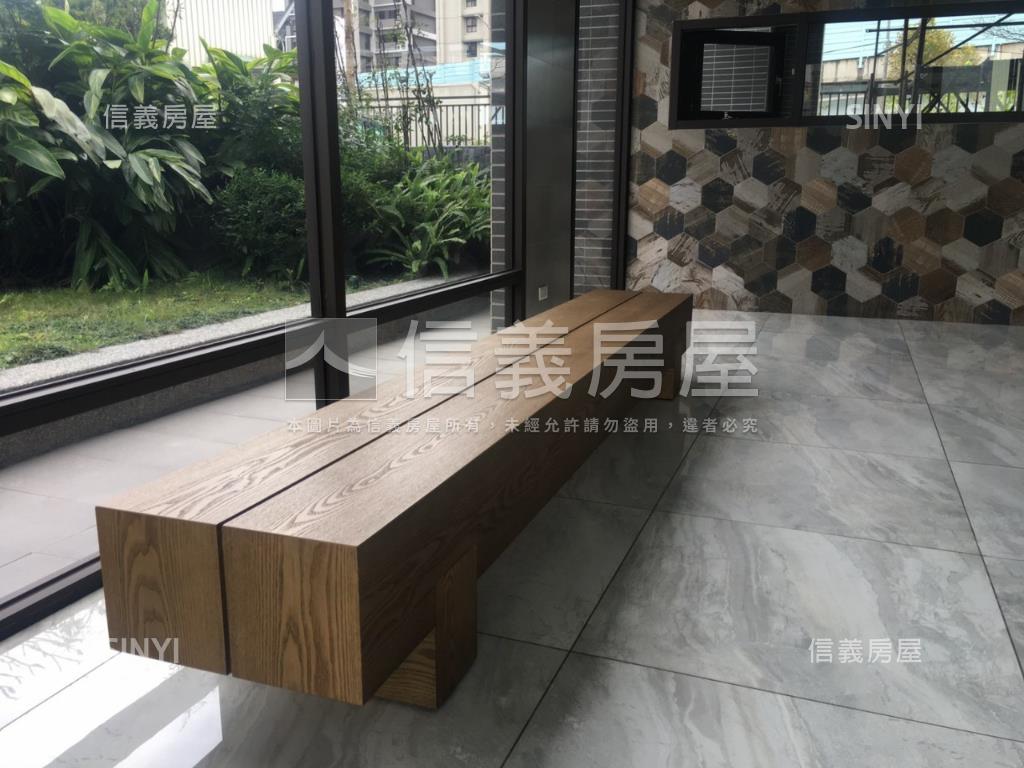 青逸採光大兩房房屋室內格局與周邊環境