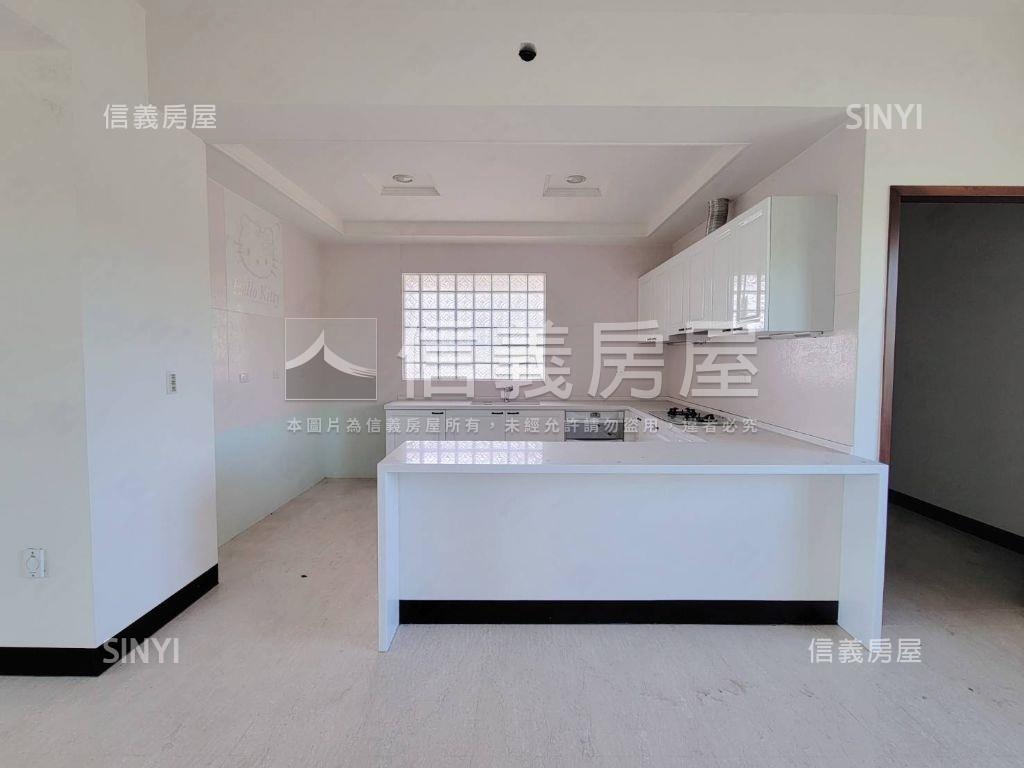 仁愛路獨棟電梯透天房屋室內格局與周邊環境