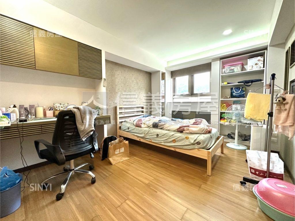 木柵市中心電梯四房房屋室內格局與周邊環境