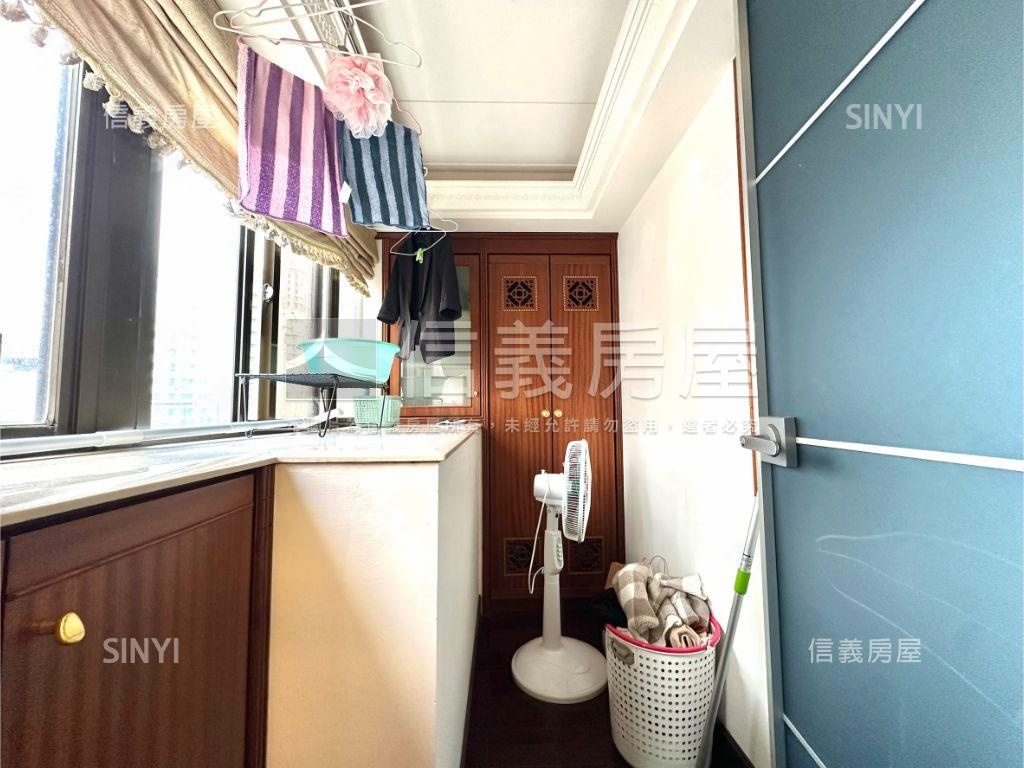 木柵市中心電梯四房房屋室內格局與周邊環境