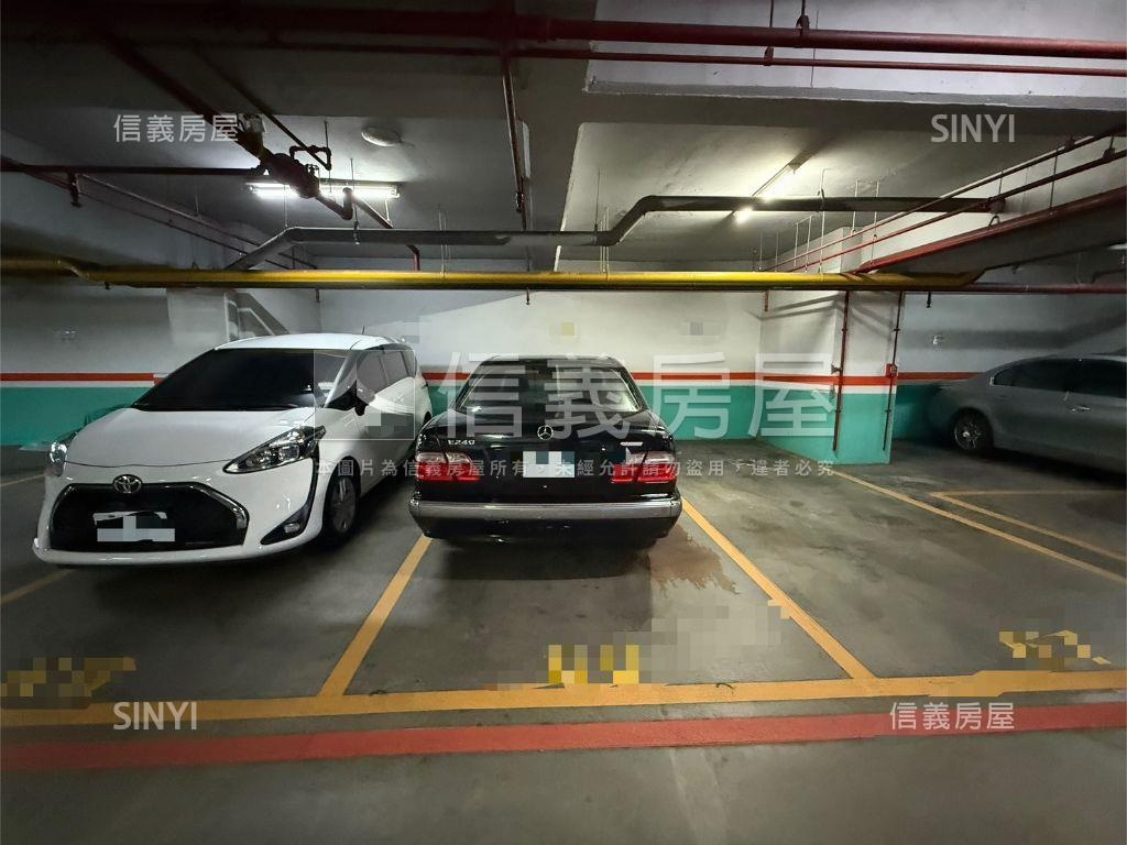 ＩＳ台北河景兩房車位房屋室內格局與周邊環境