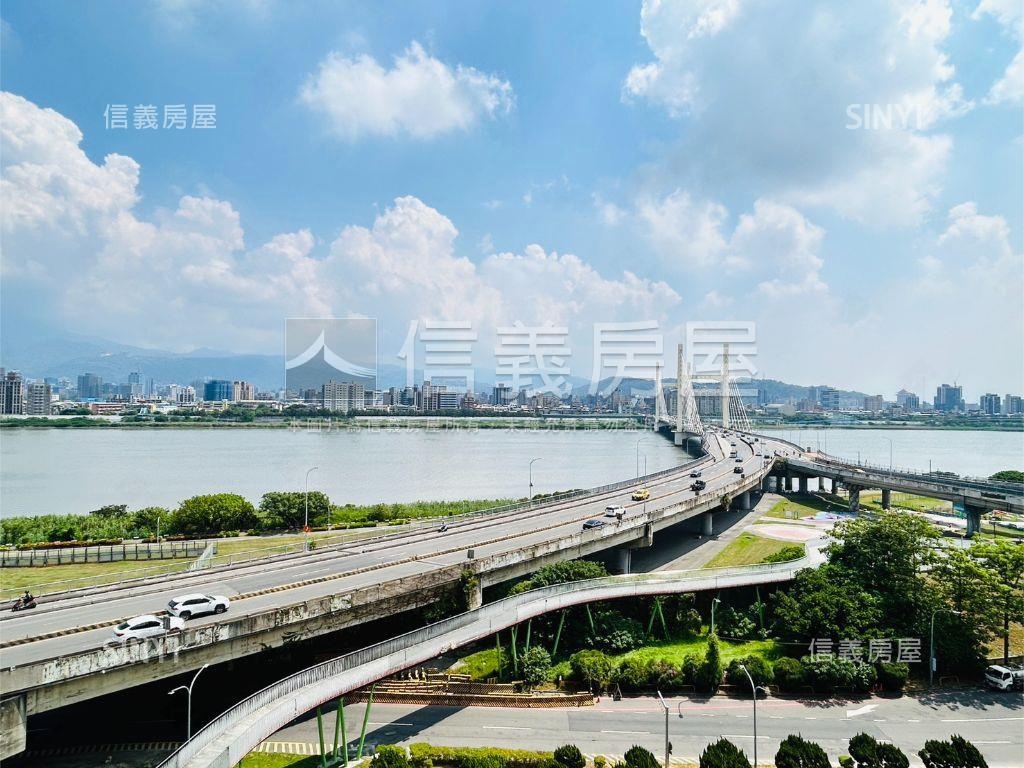 ＩＳ台北河景兩房車位房屋室內格局與周邊環境