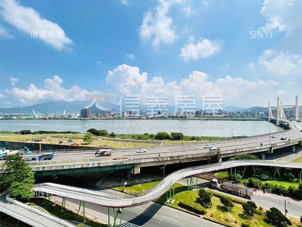 ＩＳ台北河景兩房車位房屋室內格局與周邊環境