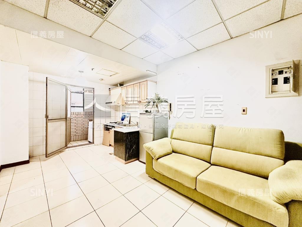 秒殺案摩登歐洲大一房兩廳房屋室內格局與周邊環境