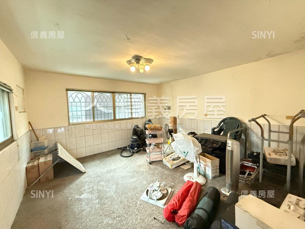 濱朋滿座．精華店面房屋室內格局與周邊環境
