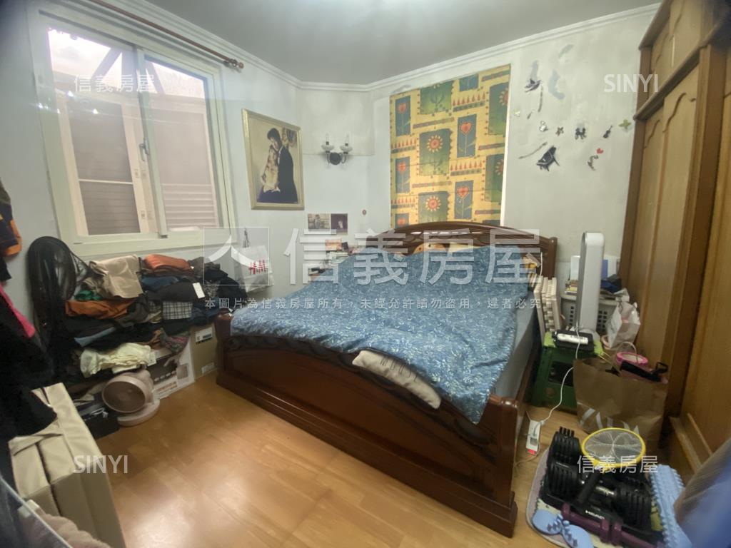 中正稀有邊間公寓頂加房屋室內格局與周邊環境