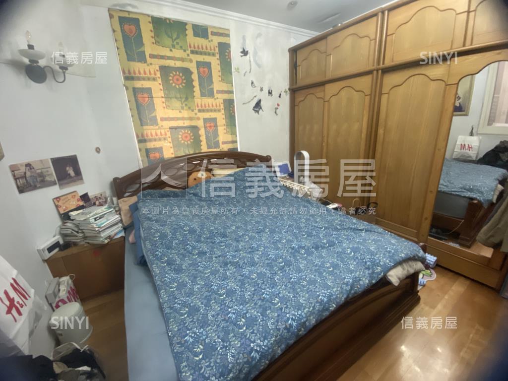 中正稀有邊間公寓頂加房屋室內格局與周邊環境