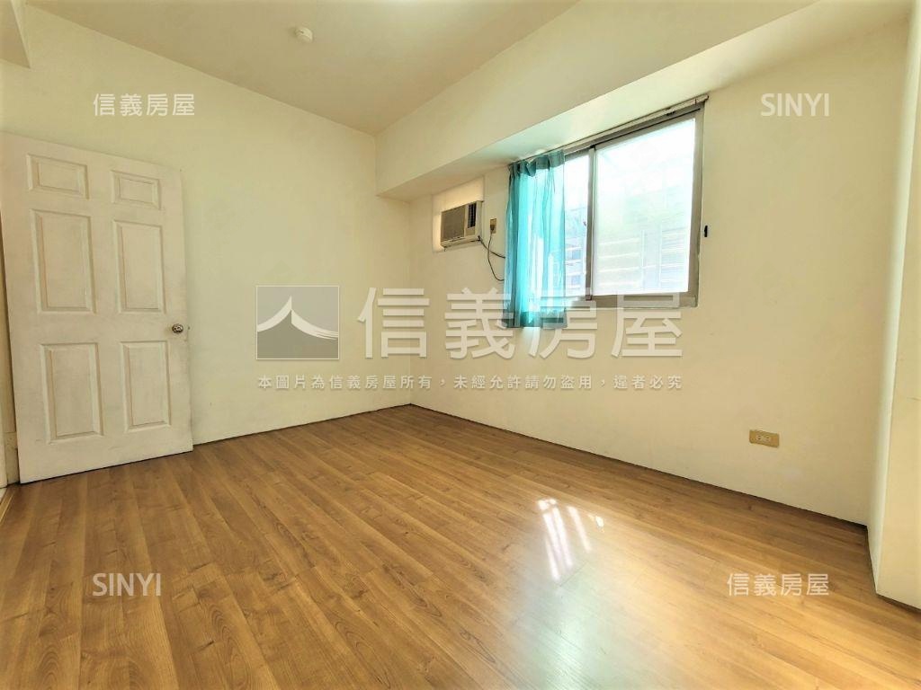 熊貓天下高樓三房請看這間房屋室內格局與周邊環境