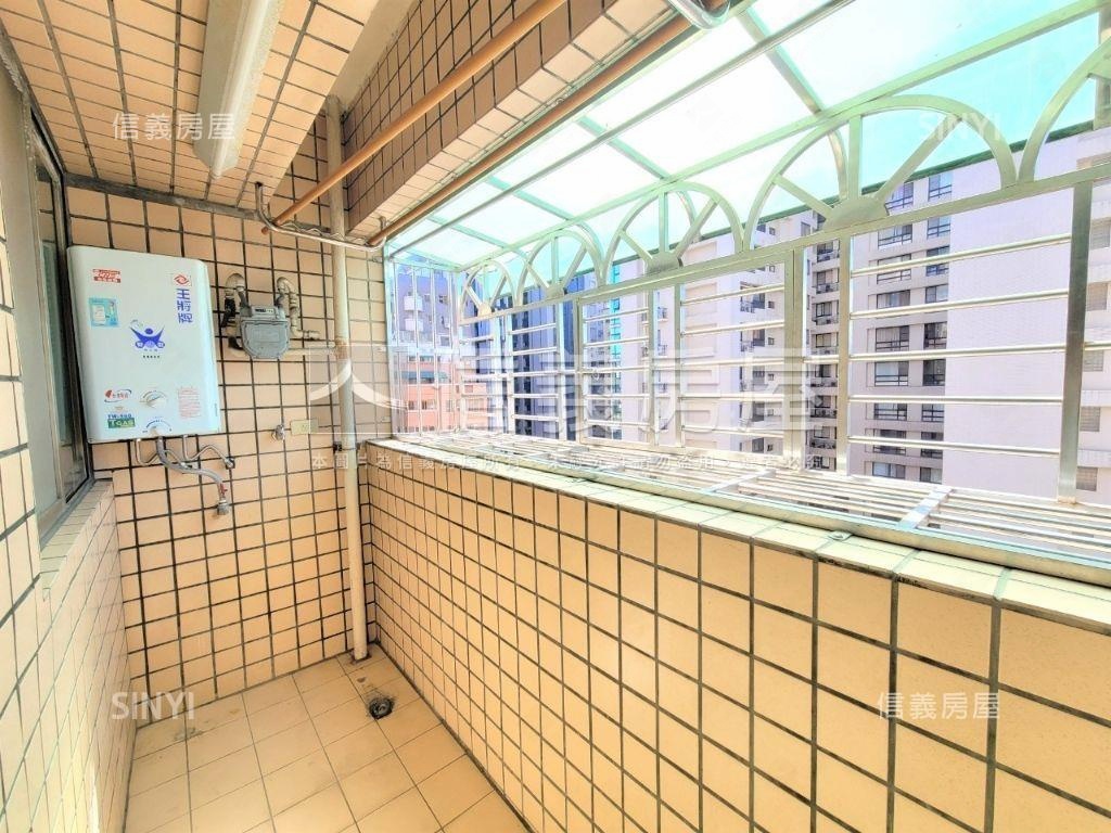 熊貓天下高樓三房請看這間房屋室內格局與周邊環境