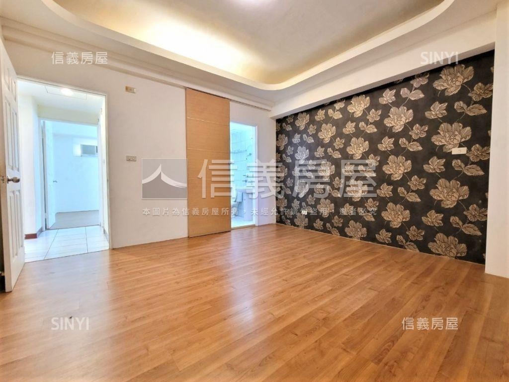 熊貓天下高樓三房請看這間房屋室內格局與周邊環境