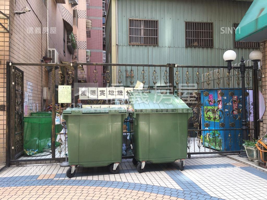 熊貓天下高樓三房請看這間房屋室內格局與周邊環境