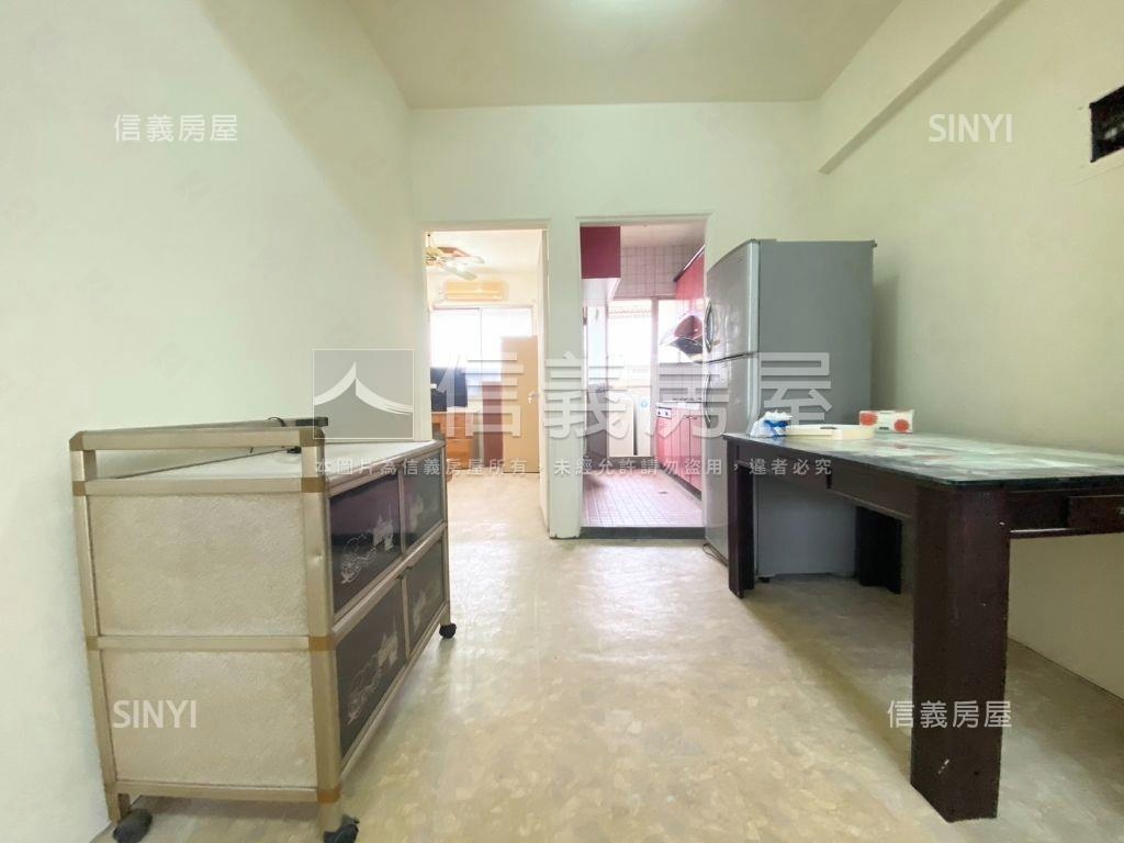 專任長億商圈低總價三房房屋室內格局與周邊環境