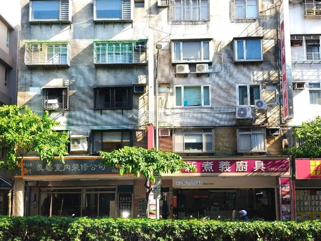 成功路四段金店面房屋室內格局與周邊環境
