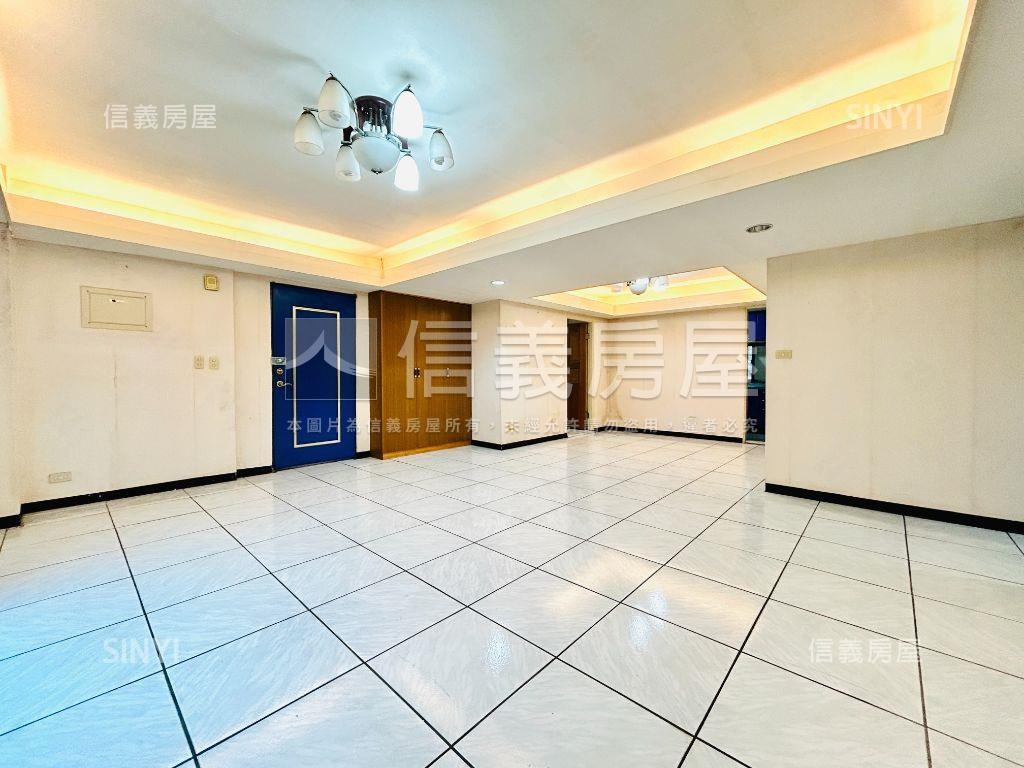 大巨蛋國館四房美廈房屋室內格局與周邊環境