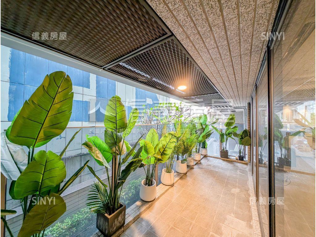 東區雙捷｜ＬＥＤ旗艦店房屋室內格局與周邊環境