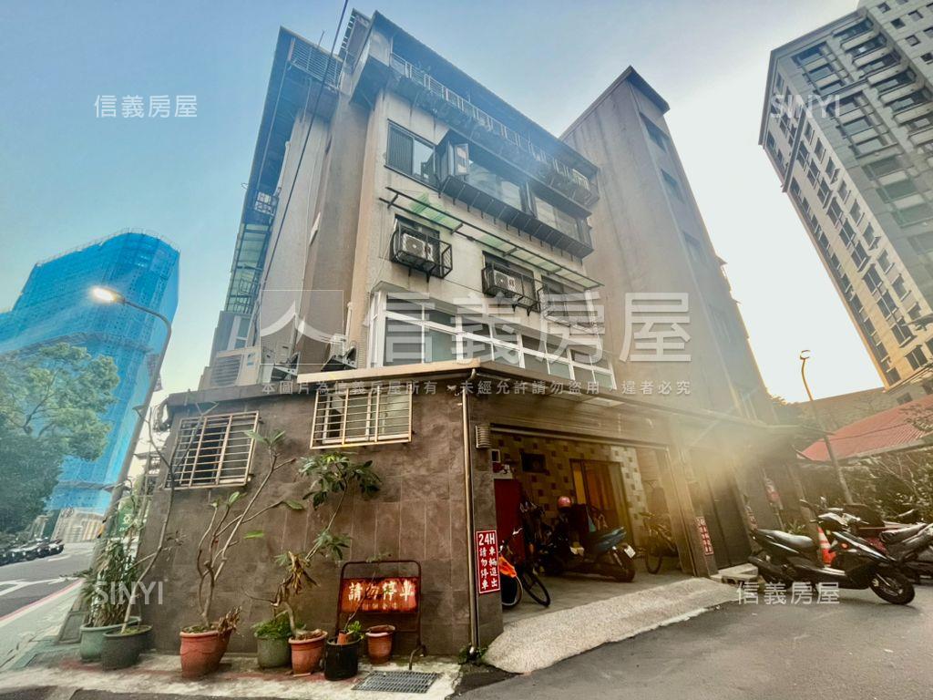 敦南燙金門牌一樓大空間房屋室內格局與周邊環境