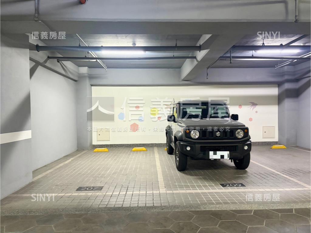 府前首排。遠景典雅寓所房屋室內格局與周邊環境