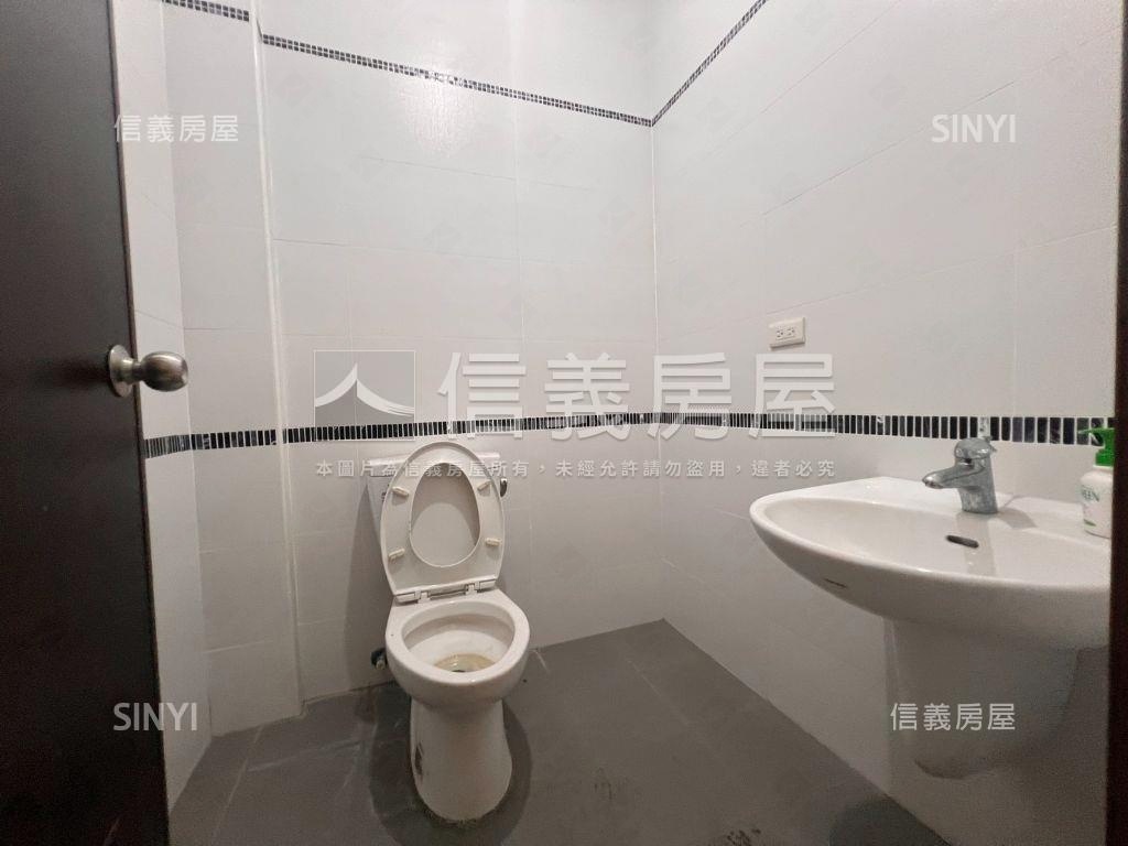 美濃歐風城堡透天店面２房屋室內格局與周邊環境