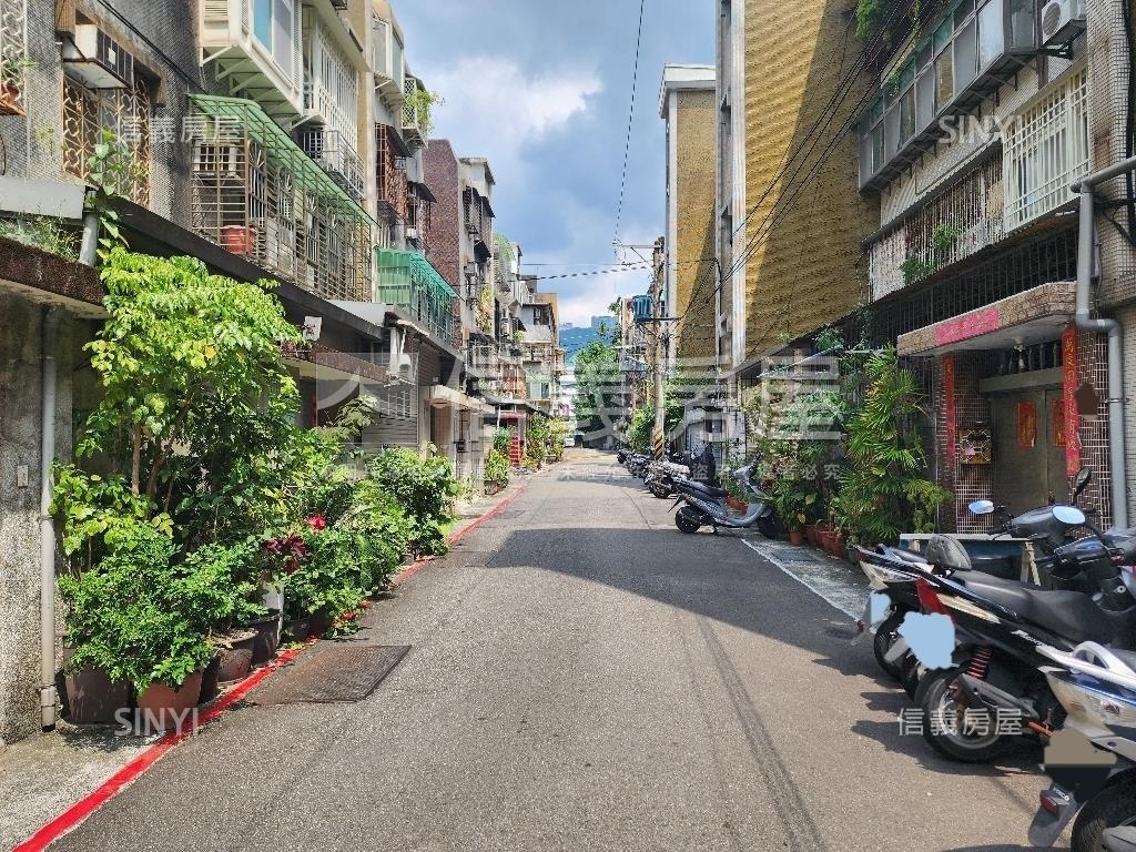 近士東國小庭院一樓房屋室內格局與周邊環境