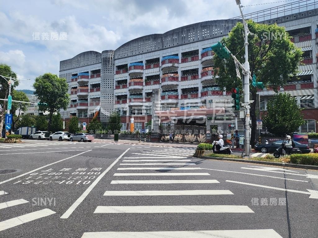 近士東國小庭院一樓房屋室內格局與周邊環境