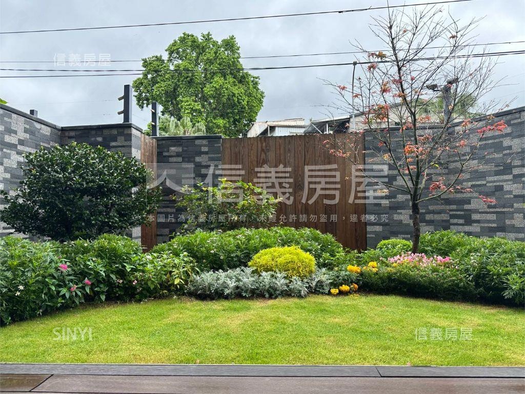 至善ｖｉｌｌａ．挑高庭院房屋室內格局與周邊環境