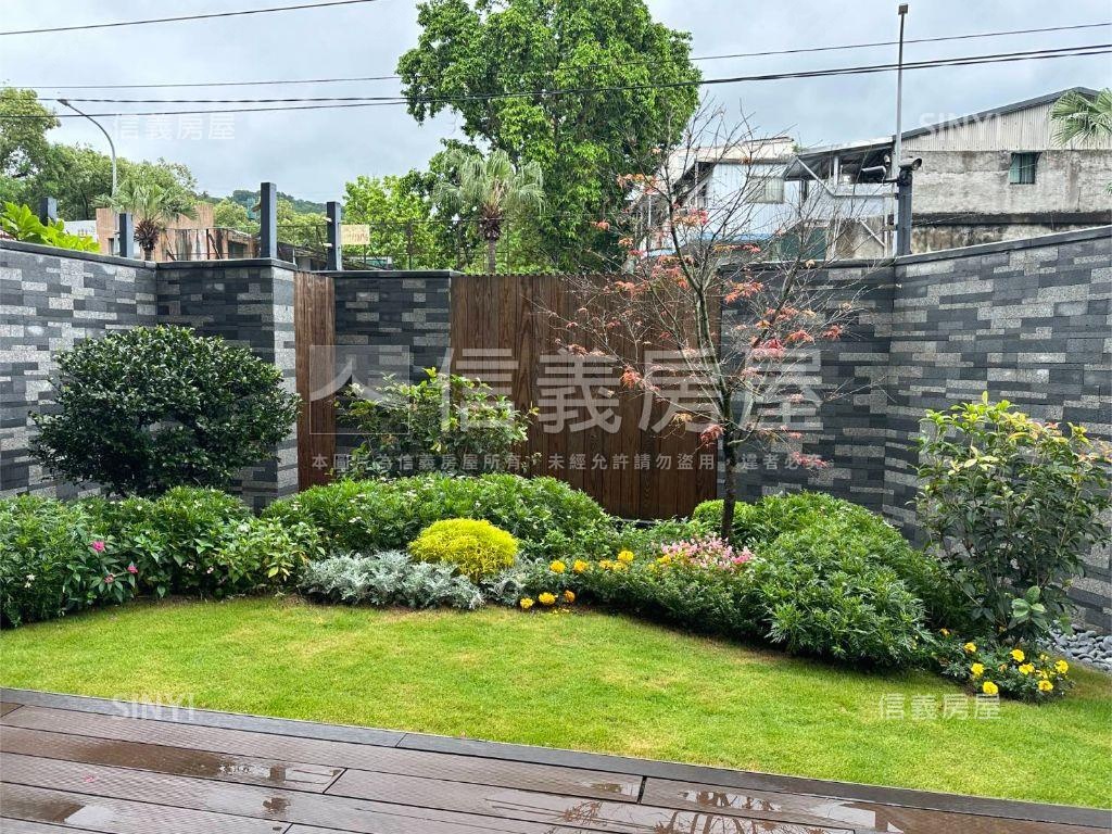 至善ｖｉｌｌａ．挑高庭院房屋室內格局與周邊環境