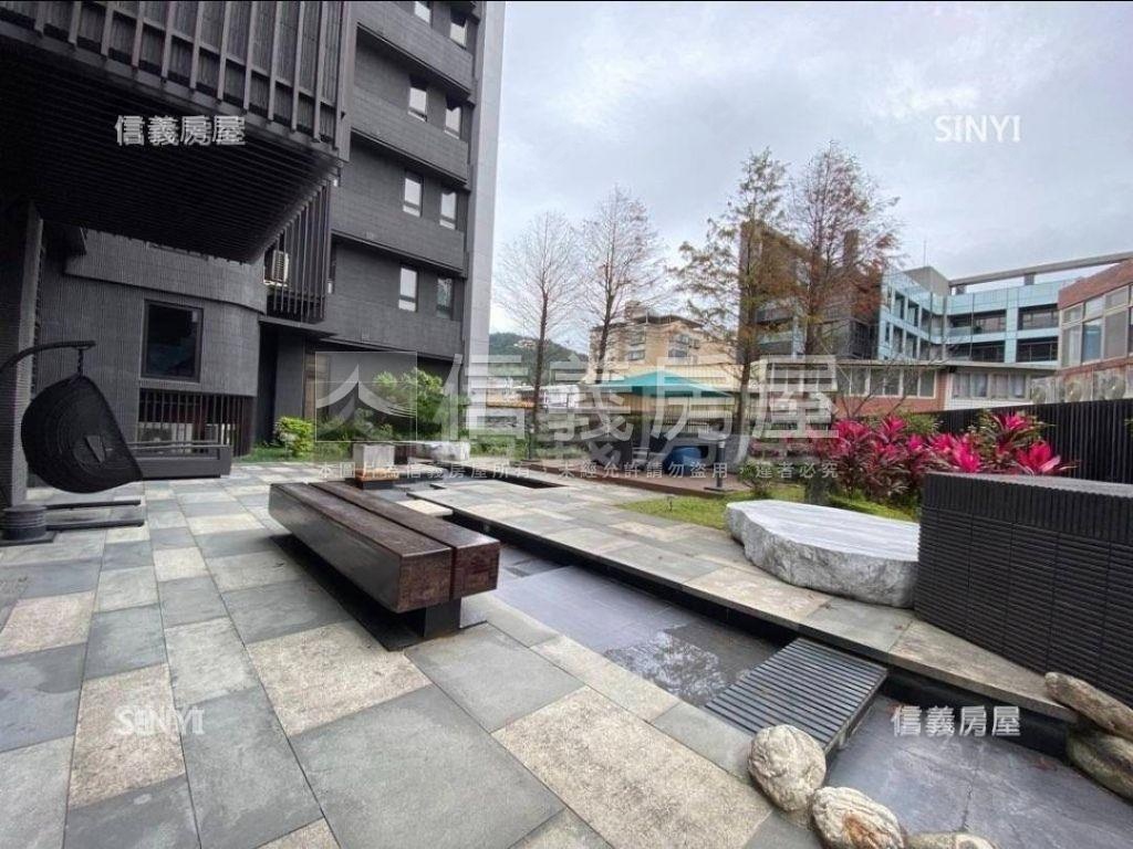 至善ｖｉｌｌａ．挑高庭院房屋室內格局與周邊環境