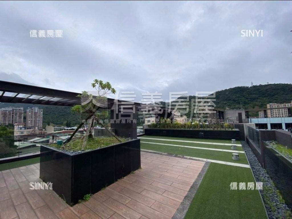 至善ｖｉｌｌａ．挑高庭院房屋室內格局與周邊環境