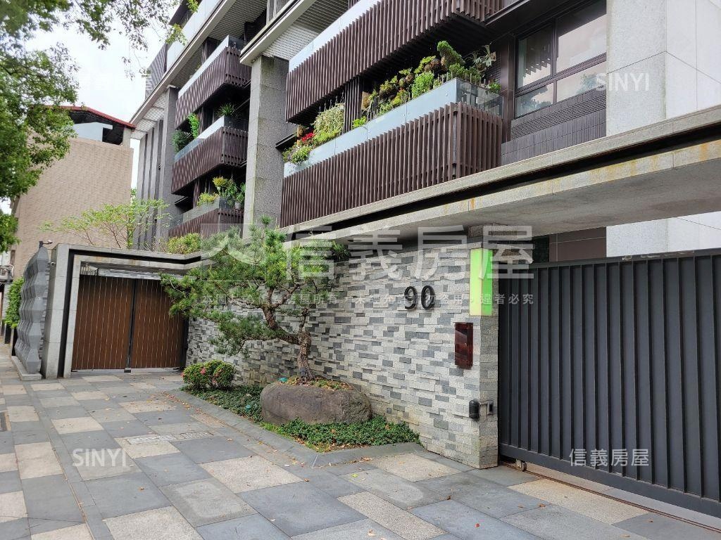 至善ｖｉｌｌａ．挑高庭院房屋室內格局與周邊環境