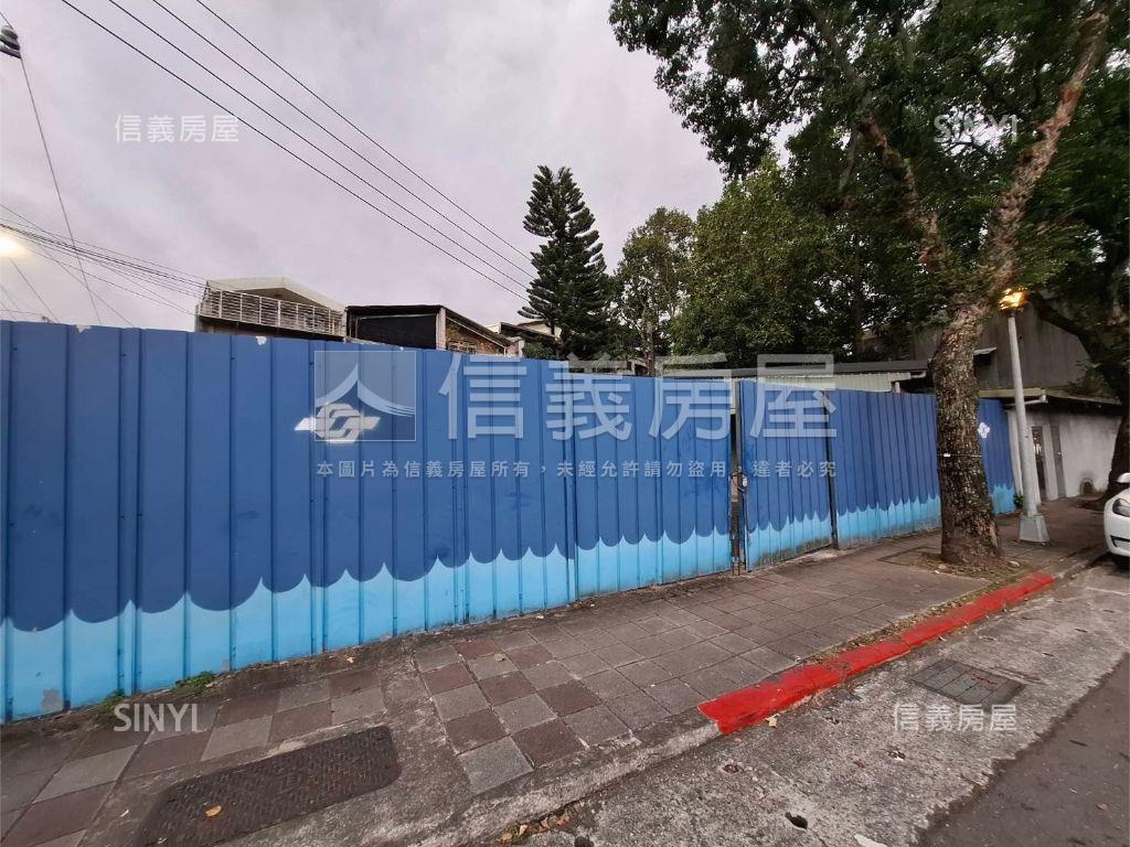 至善ｖｉｌｌａ．挑高庭院房屋室內格局與周邊環境