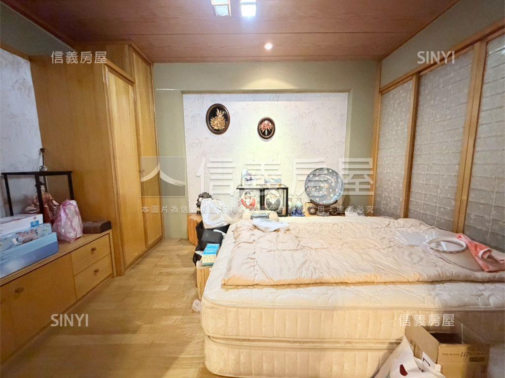 近捷運四房豪邸房屋室內格局與周邊環境