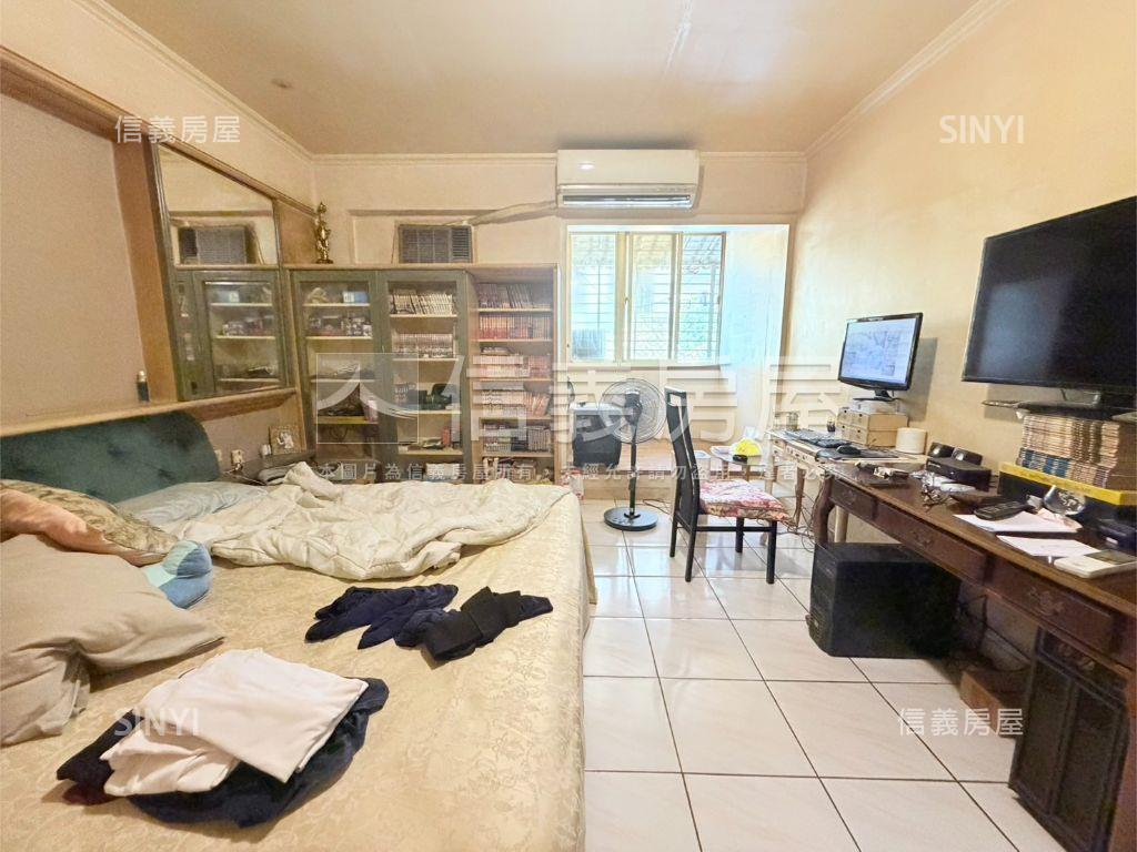 近捷運四房豪邸房屋室內格局與周邊環境