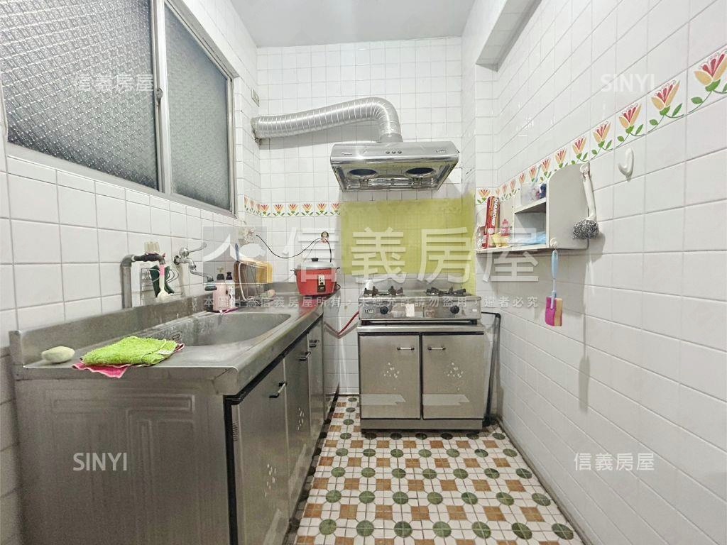 新北投邊間北市公寓三房房屋室內格局與周邊環境