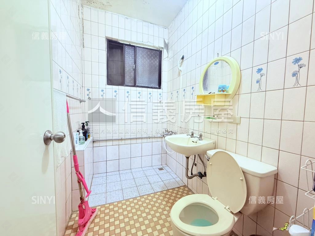 龜山自強西路大面寬店面Ｂ房屋室內格局與周邊環境