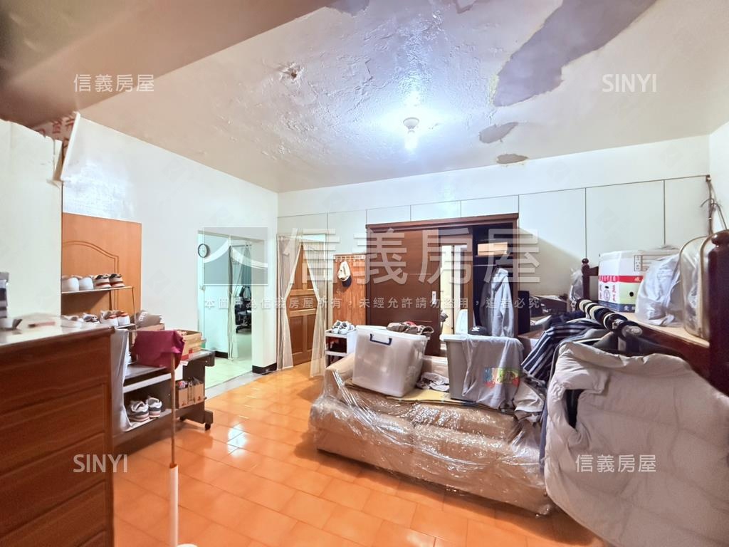 龜山自強西路大面寬店面Ｂ房屋室內格局與周邊環境