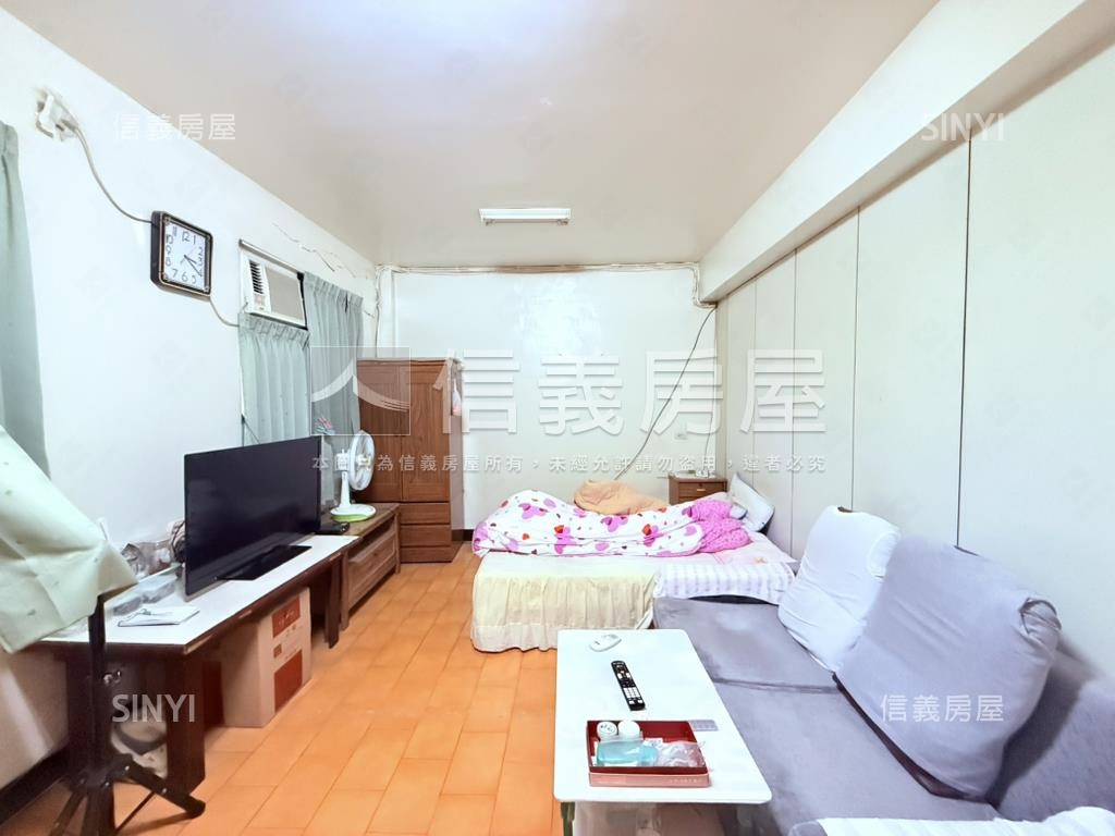 龜山自強西路大面寬店面Ｂ房屋室內格局與周邊環境