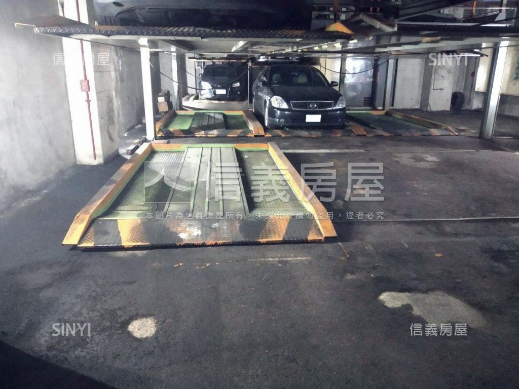 三民路優質車位房屋室內格局與周邊環境