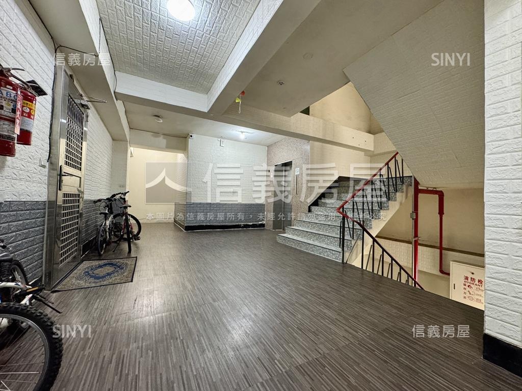 民富國小邊間明亮三房雅邸房屋室內格局與周邊環境