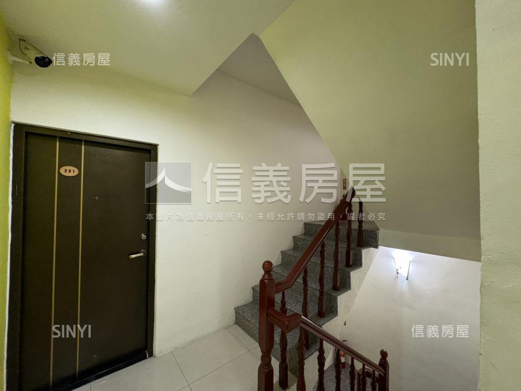 中正近秀傳收租透天房屋室內格局與周邊環境