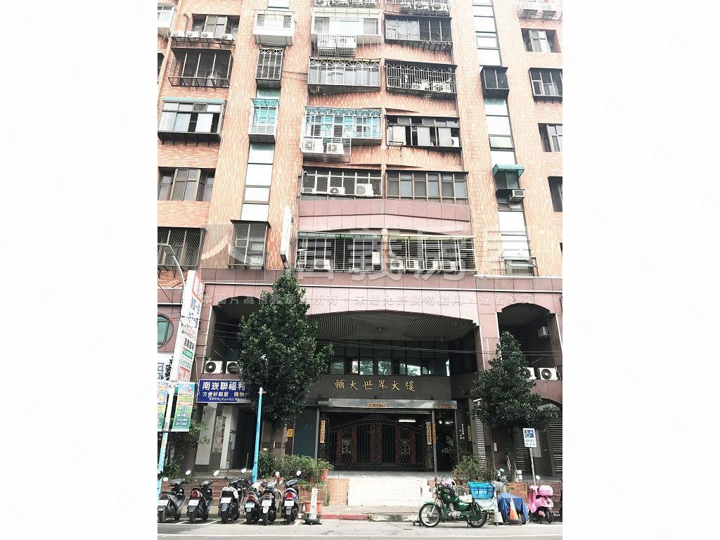 搶手輔大世界金雞房屋室內格局與周邊環境