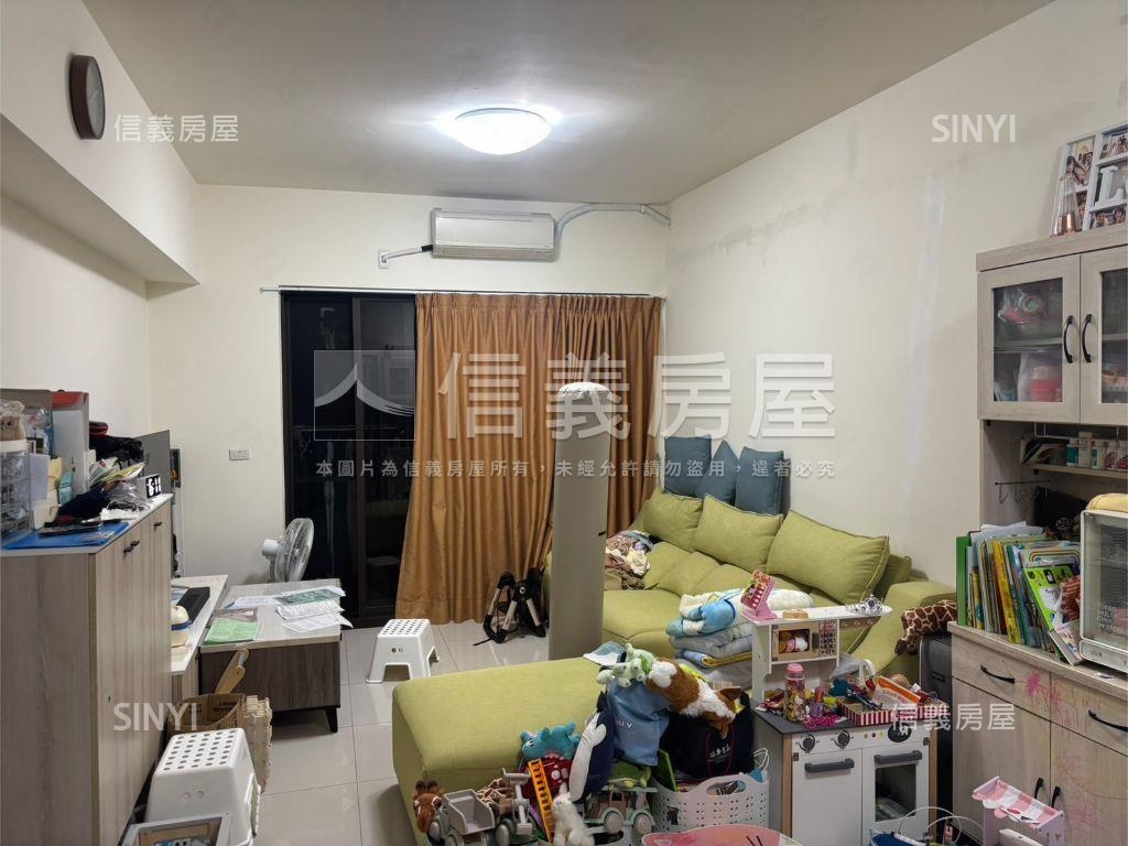 高鐵特區三房平車房屋室內格局與周邊環境