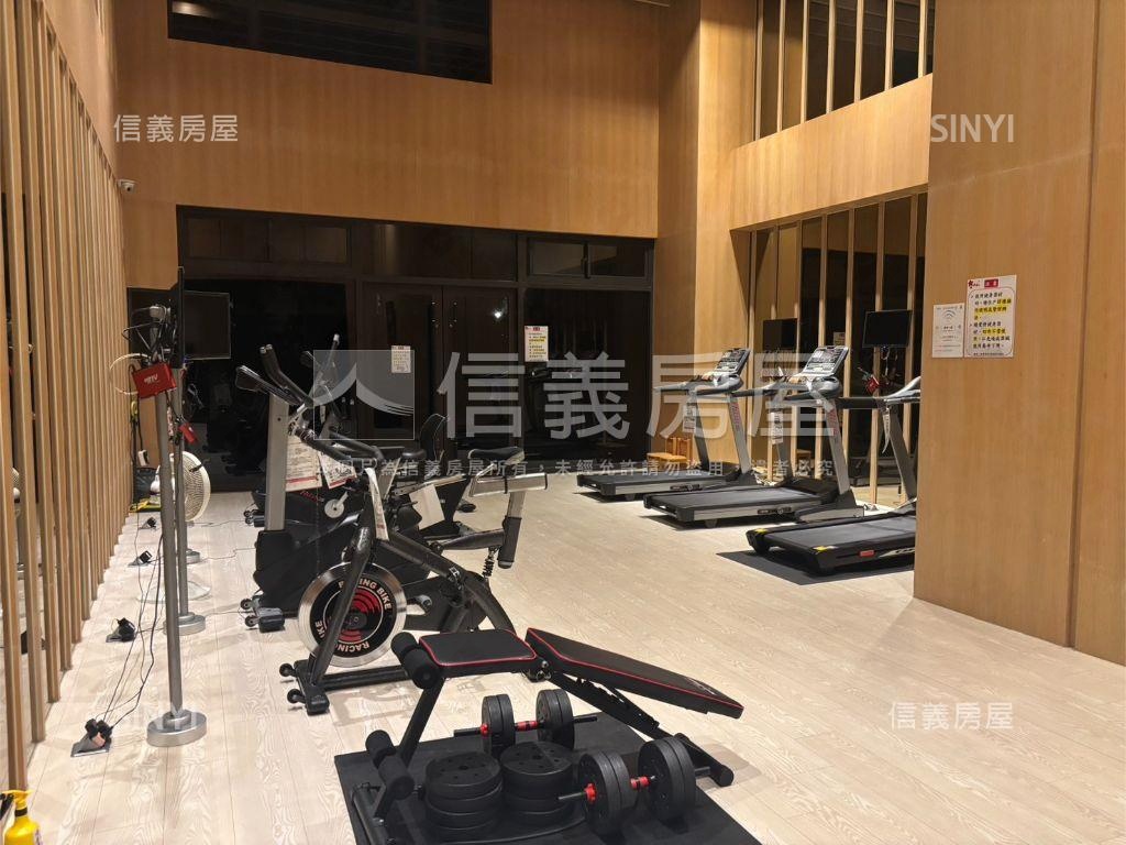 高鐵特區三房平車房屋室內格局與周邊環境