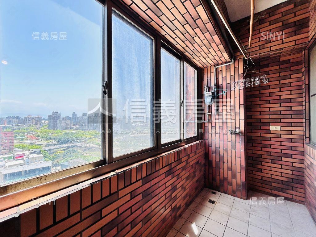愷悅河景三房平面車位房屋室內格局與周邊環境