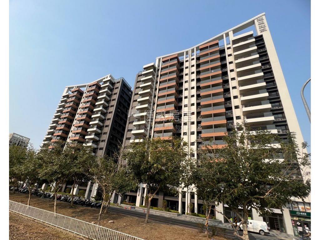 都會公園捷運丨２房車位房屋室內格局與周邊環境