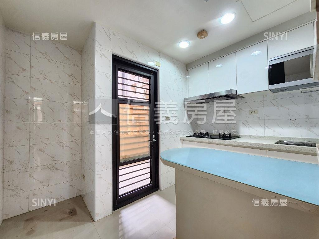 景安站後奕園稀有雙併三房房屋室內格局與周邊環境