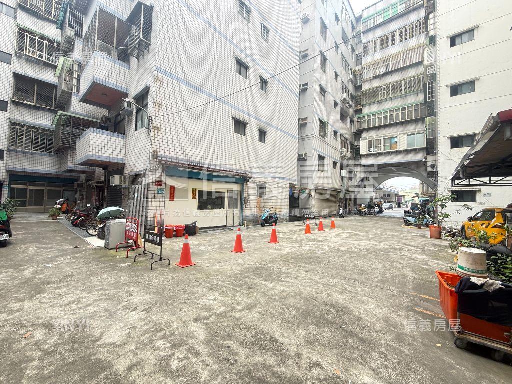 化成路昌庫一樓平面車位房屋室內格局與周邊環境